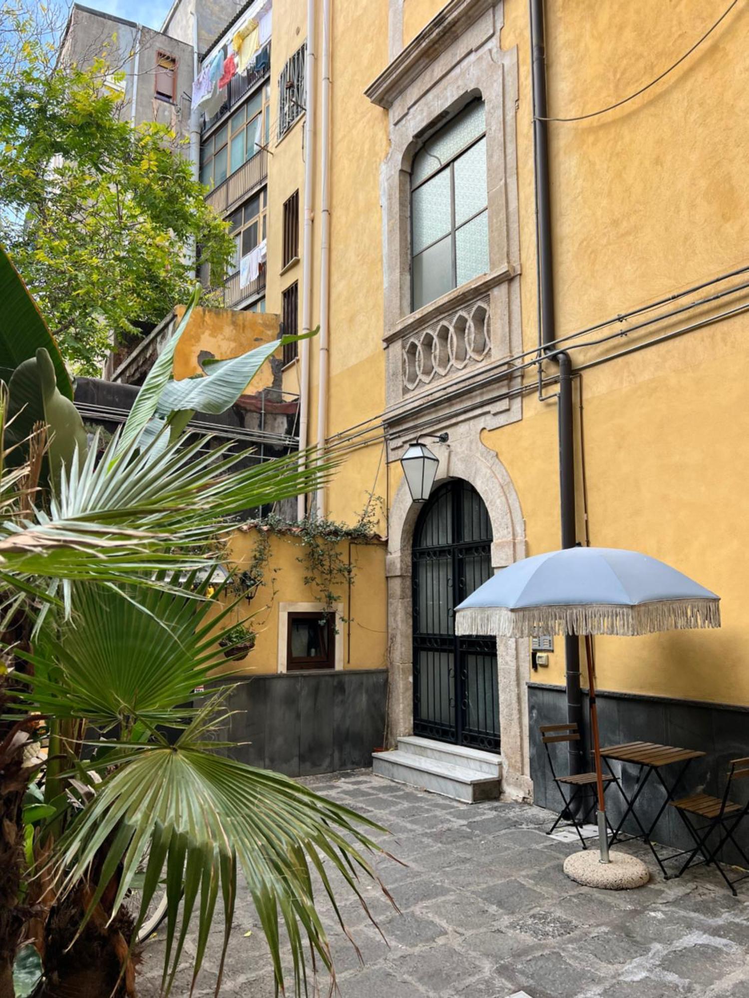 Palazzo Kolombo Villa CTA Exterior photo